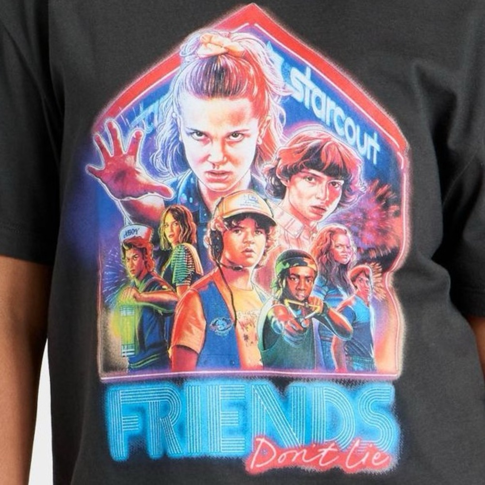 New kids Stranger Things black graphic T-Shirt